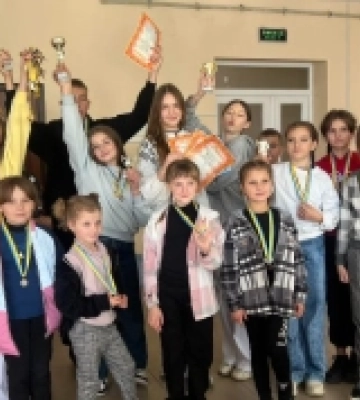 Танцюристи з Великих Межирічів здобули нагороди на фестивалі у Верховині