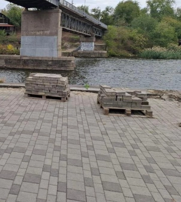 У Дніпрі перекрили Січеславську Набережну: будуть нові підпірні стінки
