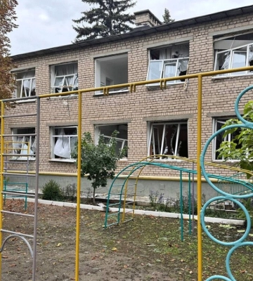 росія вдарила ракетами по Запоріжжю: загинули двоє людей, ще 15 – постраждали (ФОТО)
