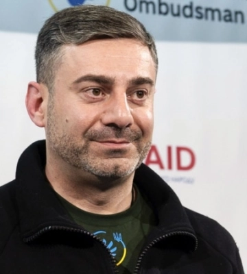 Україна допомогла вивезти з Криму літню українку, яка потребувала догляду – омбудсмен Лубінець