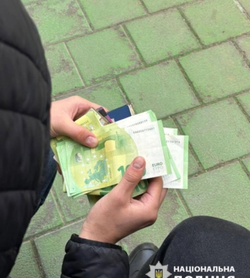 У Чернівцях затримали організаторів незаконного перетину кордону