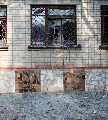 До лікарні звернувся чоловік, який напередодні потрапив під ворожий обстріл Берислава