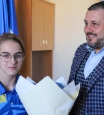 Ізмаїльським спортсменкам вручили почесні грамоти за перемогу на чемпіонаті світу з грепплінгу