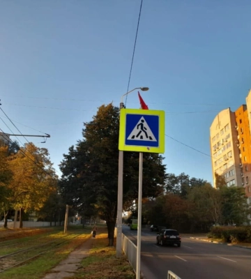 Червоний прапор над Дніпром: провокація в тилу під час війни