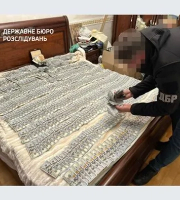 Допомогли ухилитись від мобілізації понад тисячі чоловікам: у Києві викрито працівників районного ТЦК
