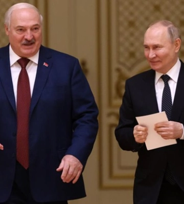 Лукашенко пояснив напад Путіна на Київ з Білорусі