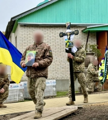 Поховали Героя: у Нововолинській громаді провели в останню путь захисника Василя Миронюка | Новини Нововолинська