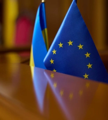 Роман Іванісов: Цей тиждень відзначився низкою важливих рішень щодо виділення грошової допомоги Україні Роман Іванісов: Цей тиждень відзначився низкою важливих рішень щодо виділення грошової допомоги Україні