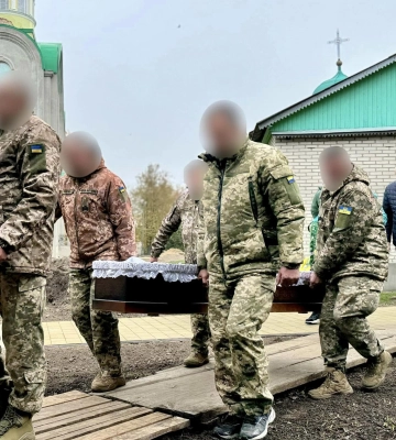 Поховали Героя: у Нововолинській громаді провели в останню путь захисника Василя Миронюка | Новини Нововолинська