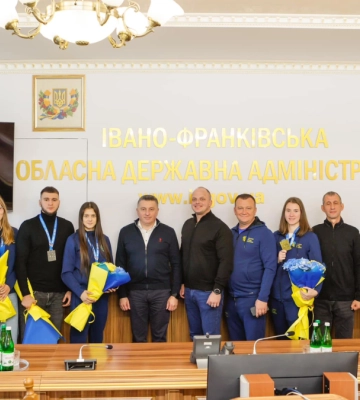 В Івано-Франківській ОДА відбулася пресконференція спортсменів-призерів чемпіонату Європи з боксу