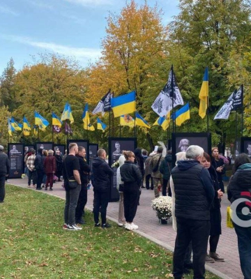 Навіки у пам&#039;яті: як у Дніпрі пройшло відкриття третьої частини &quot;Історії Героїв&quot;