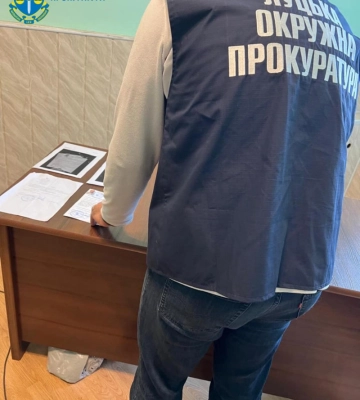 За 500 доларів США виготовляли підроблені військово-облікові документи: трьом волинянам повідомили про підозру