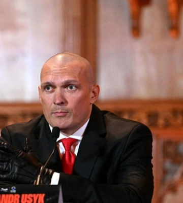 Усик назвав переможця скандального бою між Біволом і Бетербієвим