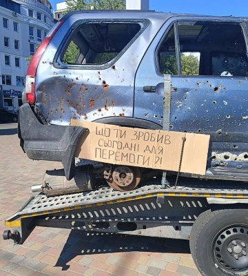 Черкащанка збирає на автомобіль для військових на Харківщині