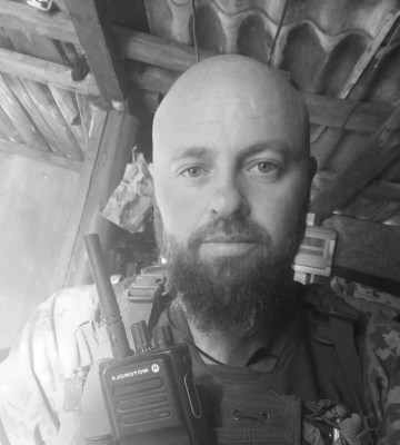 У Черкасах попрощалися із командиром гранатометного відділення