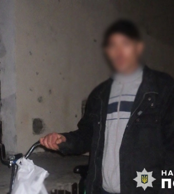 У Києві затриманому повідомлено про підозру у жорстокому вуличному пограбуванні, - поліція