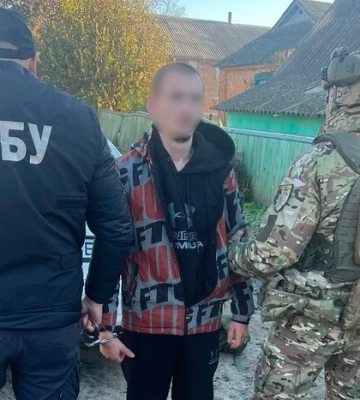 На Київщині чоловіки палили релейні шафи та відділення «Укрпошти» за наказом ворога 