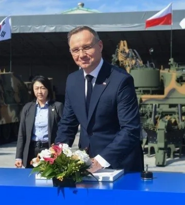 Польща відмовилась передавати Україні південнокорейську зброю: що відповів Дуда