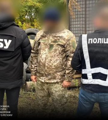 Военный чиновник на Львовщине требовал 8 тыс. долларов за бронирование от мобилизации