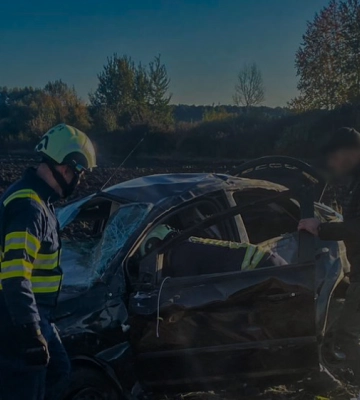 У Черкасах поблизу готелю сталася аварія за участі двох автівок