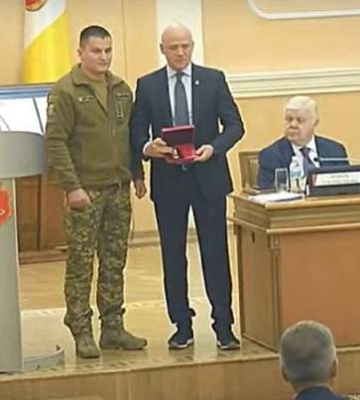 Відзнаку від військових отримав мер одного з районних центрів України