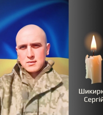 Буковина прощається з двома військовими, які загинули, захищаючи український народ