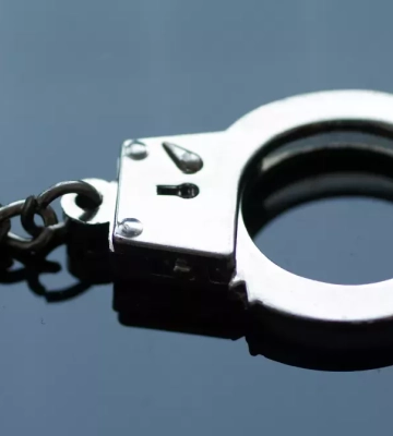 Відправили за ґрати за ухилення від мобілізації: у Києві ухвалили перші вироки військовозобов’язаним