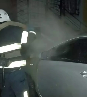 У Долинській зайнявся автомобіль Toyota