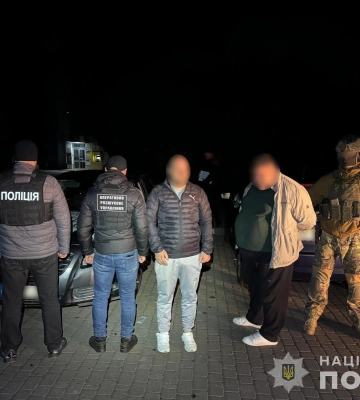 Переправляли потягом до Угорщини: на Закарпатті поліція ліквідувала нову схему нелегального перетину держкордону