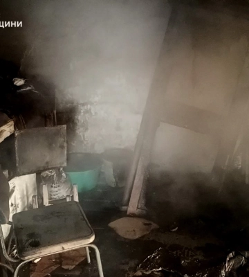 На Лебединщині на пожежі загинула пенсіонерка