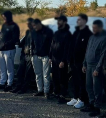 За 10 тисяч доларів до сусідньої Молдови: на Одещині прикордонники затримали чотирьох пособників та їхніх пасажирів