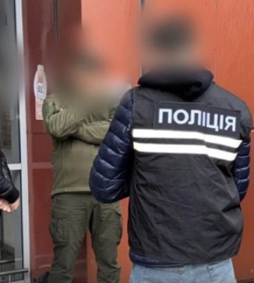 У Львові затримали посадовця ТЦК за підозрою в переданні $2 тисяч хабаря колезі