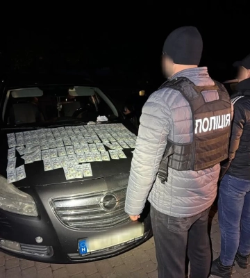 На Закарпатті ухилянта намагалися на ходу посадити в потяг до Угорщини