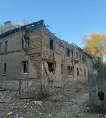 В Донецкой области произошло лобовое столкновение маршрутки и грузовика: один человек погиб, 10 были ранены — фото