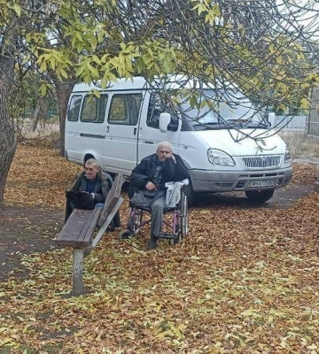 Волонтер допоміг евакуювати з двох сіл Донеччини дев&#039;ять людей