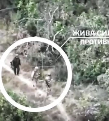 Удар по групі ворожої піхоти з ПТРК "Стугна-П" від бійців 66 ОМБр на Донеччині. ВIДЕО