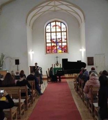 Піаністка з Києва подарувала миколаївцям зустріч із творами класиків (ФОТО)