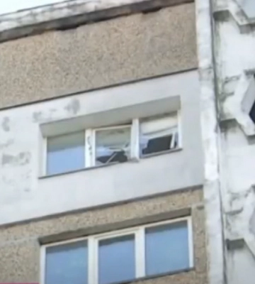 У Києві уламок «шахеда» залетів у вікно (ВІДЕО)