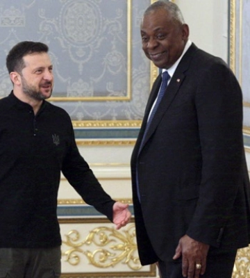 На кону будущее Европы и США. Остин в Киеве