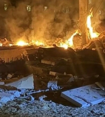 У Сумах пролунали вибухи: російські окупанти влучили у житлові будинки