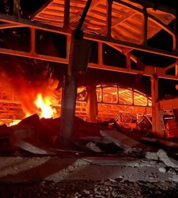 Тонни зерна знищив ворог, вдаривши С-300 по ангару в Малинівці на Харківщині