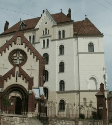 У львівській лікарні, де затримали на хабарі лікарку, звільнили керівницю