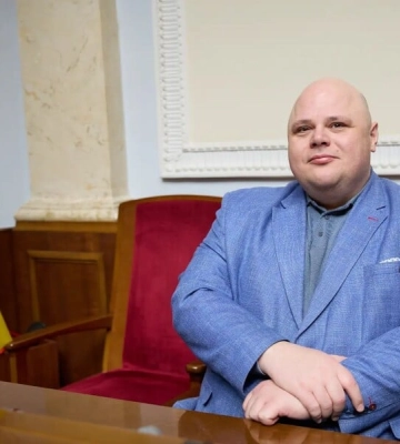 Брат Стефанчука заявил, что выборы президента в Украине состоятся "через шесть-девять месяцев" Брат Стефанчука заявил, что выборы президента в Украине состоятся "через шесть-девять месяцев"