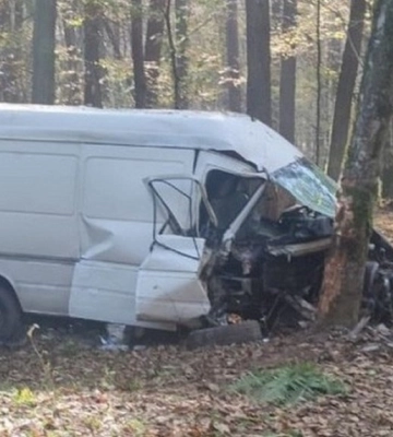Трагічна аварія: загинуло піврічне немовля, ще двоє пасажирів, 9-річна дитина та 28-річна жінка, отримали травми.