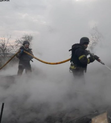 У Житомирському районі через падіння уламків ворожого безпілотника виникла пожежа