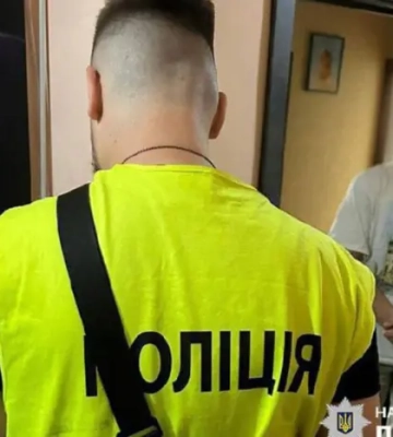 У Києві приватна нотаріус разом зі спільниками у шахрайський спосіб зняли понад ₴1 млн. з рахунків померлих осіб