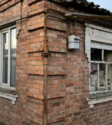 російський дрон-камікадзе поранив двох дівчаток у Нікополі