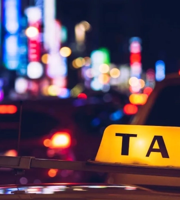 У Львові вночі працюватимуть таксі