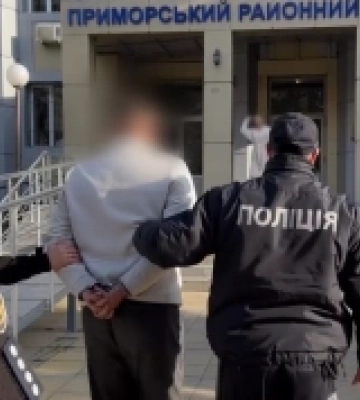 12 тисяч доларів за уникнення мобілізації: 23-річного жителя Одеського району викрили у зловживанні впливом