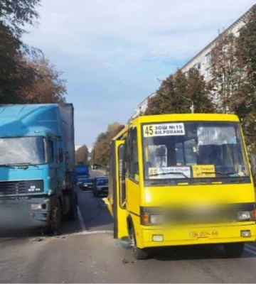 Патрульні знайшли водія, який скоїв автопригоду у Рівному та втік